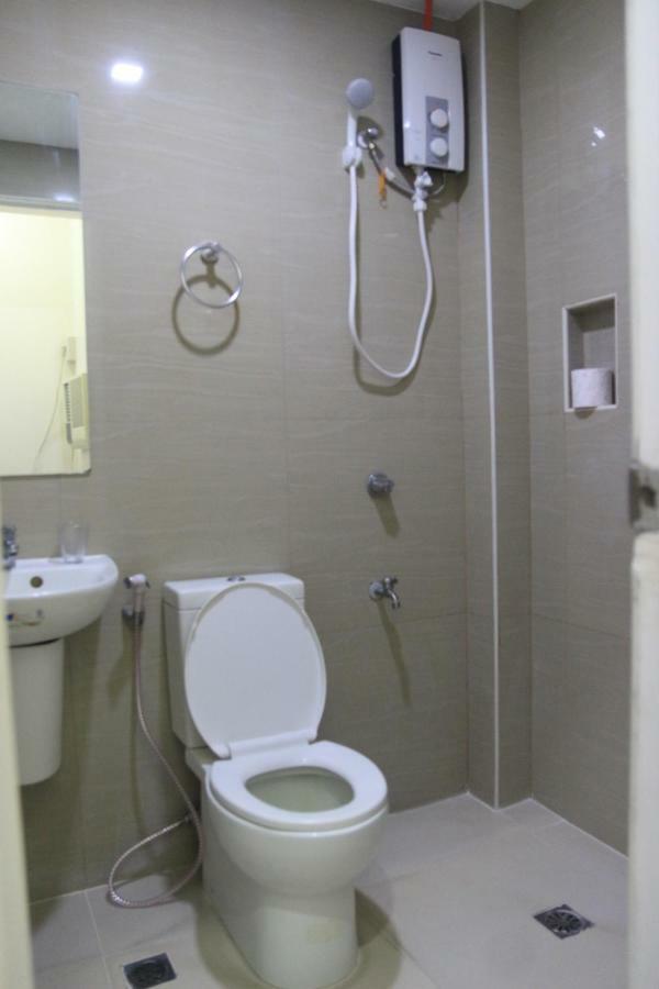 Rnr Suites Legazpi Exterior photo